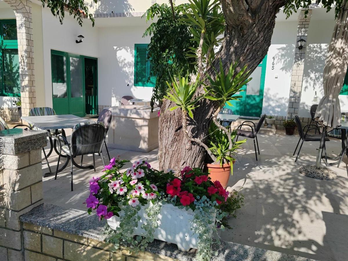 Room'S Brica Barbat na Rabu Exterior foto