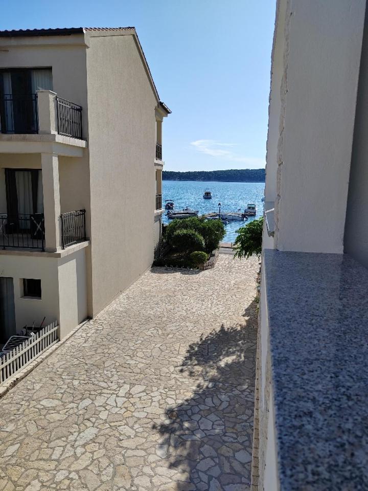 Room'S Brica Barbat na Rabu Exterior foto